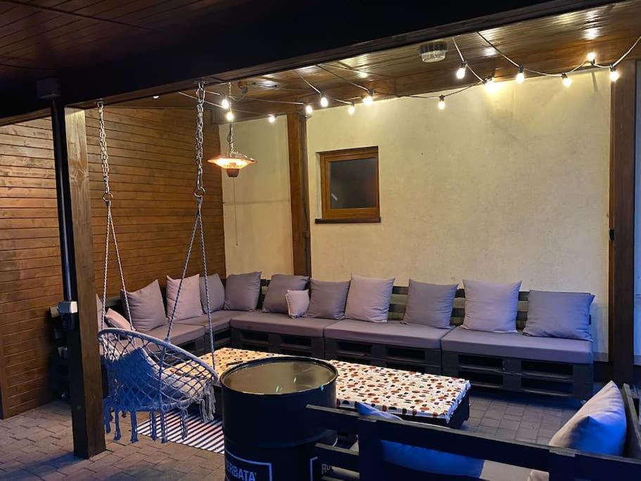 4 Bedroom Family House With Access To A Hot Tub Goczalkowice Zdroj Bagian luar foto