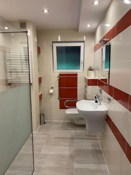 4 Bedroom Family House With Access To A Hot Tub Goczalkowice Zdroj Bagian luar foto