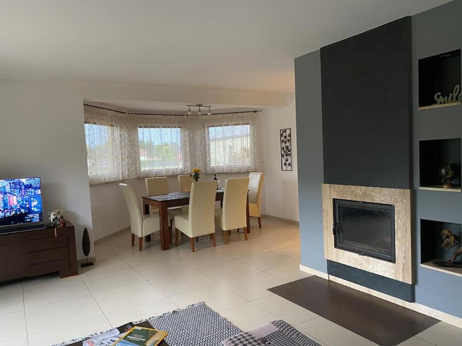 4 Bedroom Family House With Access To A Hot Tub Goczalkowice Zdroj Bagian luar foto